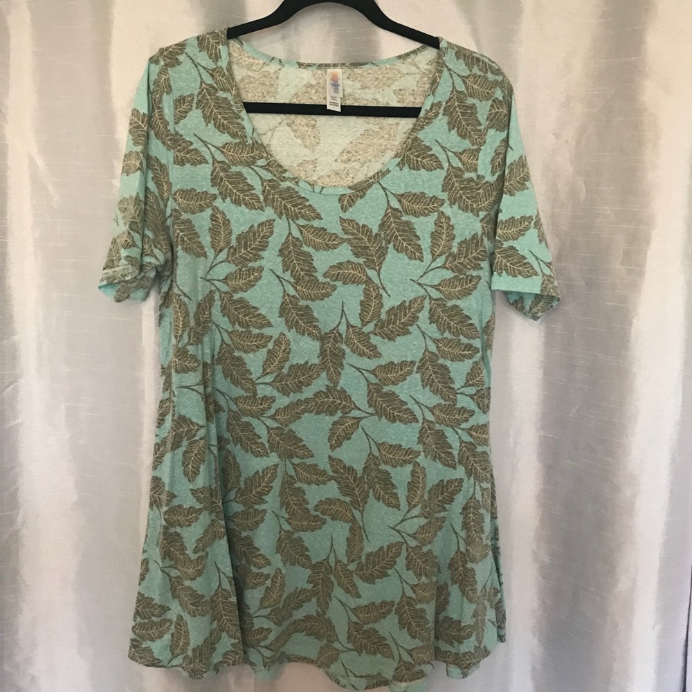 LulaRoe Perfect Tee